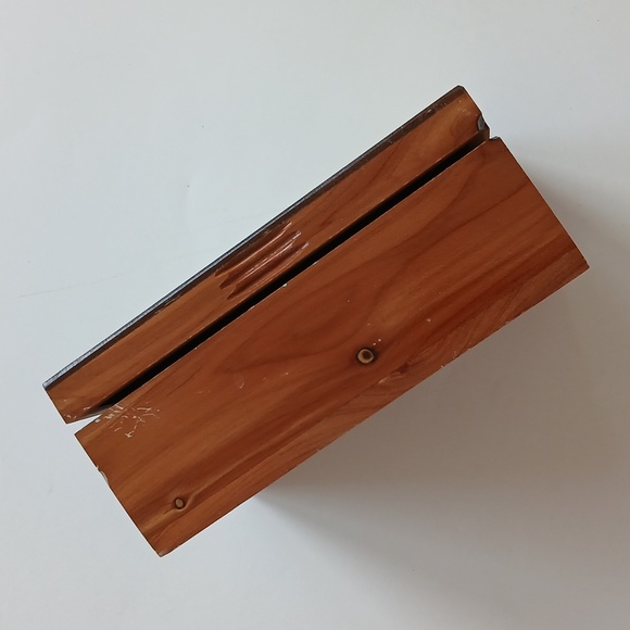 Folk Art Wooden Cedar Box Pennsylvania Dutch BLESS THIS HOUSE OH LORD WE PRAY - Picture 3 of 11